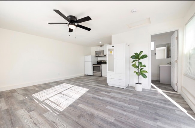 property at 4344 Keeler Ave