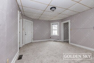 230 Kinsey St in Richmond, IN - Foto de edificio - Building Photo