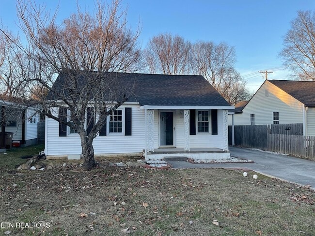 937 Shamrock Ave in Knoxville, TN - Building Photo - Building Photo