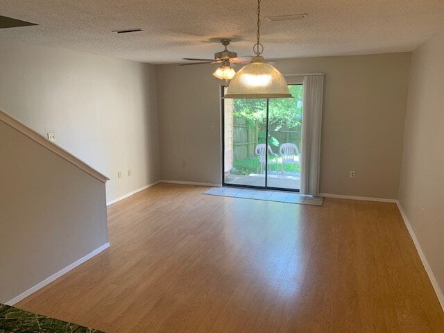 11 Poulton Dr NW in Fort Walton Beach, FL - Building Photo - Building Photo