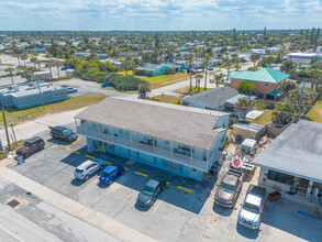 1644 Ocean Shore Blvd in Ormond Beach, FL - Building Photo - Building Photo