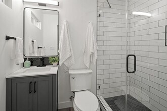 4978-4988 Genesee Ave in San Diego, CA - Building Photo - Building Photo