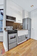 246 Mott St in New York, NY - Building Photo - Building Photo