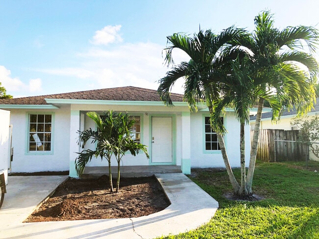 6682 4th St in Jupiter, FL - Building Photo - Building Photo
