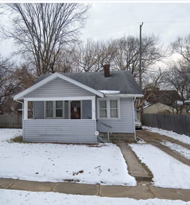 property at 709 Dickinson St