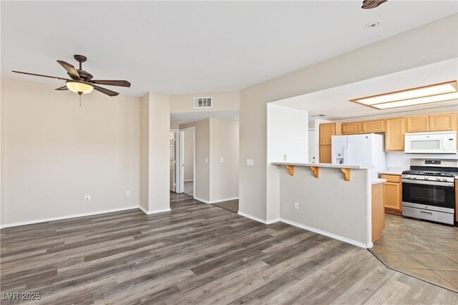 property at 833 Aspen Peak Loop