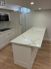 32 Glenforest Dr in Vaughan, ON - Building Photo - Building Photo