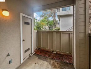 39965 Parada St in Newark, CA - Building Photo - Building Photo