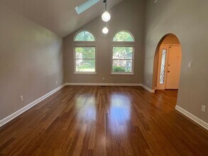 105 Bellows Pl in Yorktown, VA - Building Photo - Building Photo
