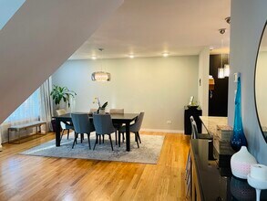 43 E Armitage Ave in Addison, IL - Building Photo - Building Photo