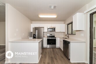 5940 Talbrook Rd in North Port, FL - Foto de edificio - Building Photo