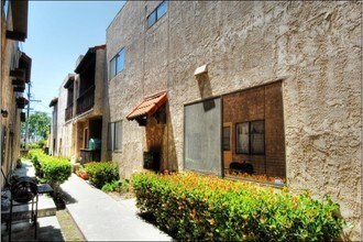 3867 Girard Ave in Culver City, CA - Foto de edificio - Building Photo