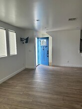 10224 La Reina Ave in Downey, CA - Building Photo - Building Photo