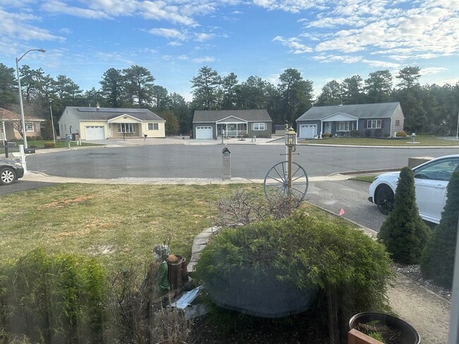 56 Auburn Rd in Toms River, NJ - Building Photo - Building Photo