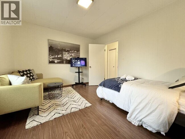 1336 E 11th Ave in Vancouver, BC - Building Photo - Building Photo