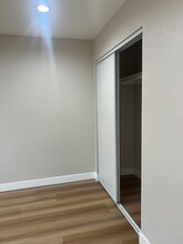 2059 S Nautical St in Anaheim, CA - Foto de edificio - Building Photo