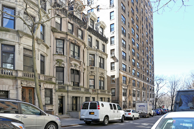 332 W 101st St in New York, NY - Foto de edificio - Building Photo