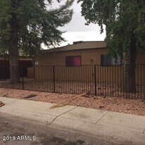 6713 W Palmaire Ave in Glendale, AZ - Building Photo