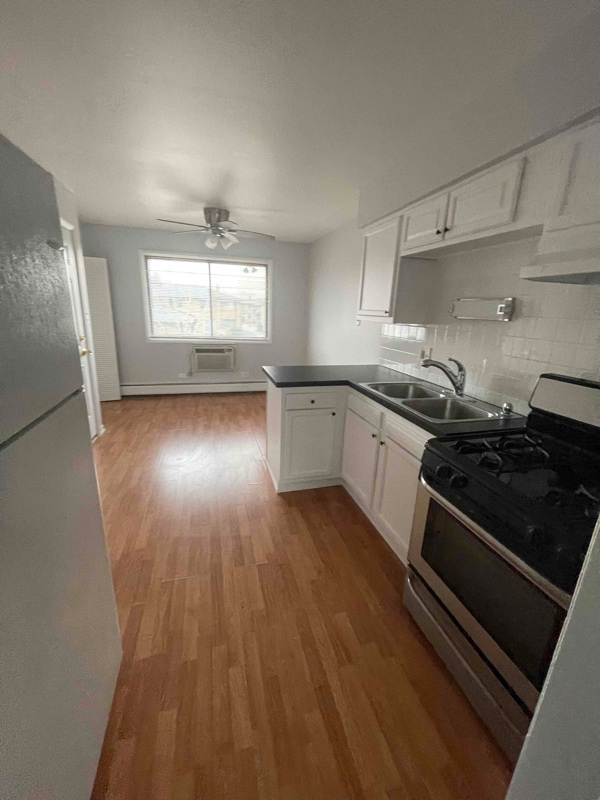 17738 Commercial Ave, Unit 2N in Lansing, IL - Building Photo - Building Photo