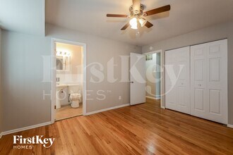 1432 Glenmeade Dr in Maryland Heights, MO - Building Photo - Building Photo