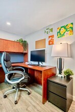 7916-7936 36 Ave NW in Calgary, AB - Building Photo - Building Photo