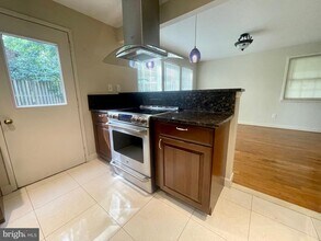 6356 12th St N in Arlington, VA - Building Photo - Building Photo