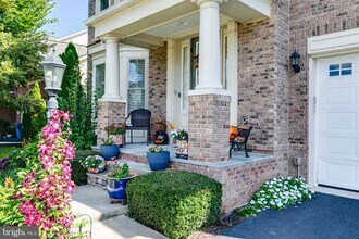 23582 Prosperity Ridge Pl in Ashburn, VA - Foto de edificio - Building Photo