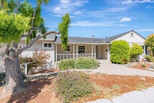 4301 Camden Ave in San Mateo, CA - Building Photo
