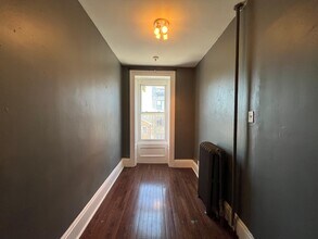 70 Brinkerhoff St, Unit 3 in Jersey City, NJ - Building Photo - Building Photo