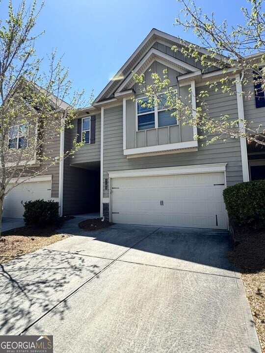 3405 Castleberry Rd in Cumming, GA - Building Photo