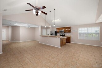 1606 Enterprise St in Edinburg, TX - Building Photo - Building Photo