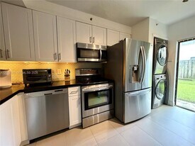 22841 SW 88th Pl in Cutler Bay, FL - Building Photo