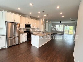 1105 Commack Dr in Durham, NC - Building Photo - Building Photo