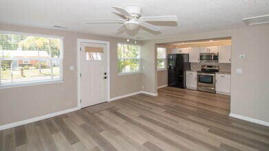 1914 53rd St S in Gulfport, FL - Building Photo - Building Photo