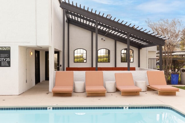 Mira Vista Hills in Antioch, CA - Foto de edificio - Building Photo