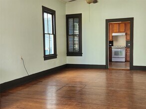 1104 35th St in Galveston, TX - Building Photo - Building Photo
