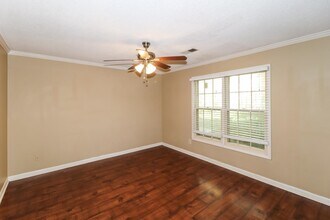1483 Wood Trail Cir in Memphis, TN - Building Photo - Building Photo