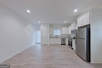 130 English Oak Ln in Warner Robins, GA - Building Photo - Building Photo