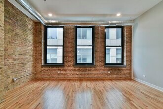 25 W Hubbard St in Chicago, IL - Building Photo - Building Photo