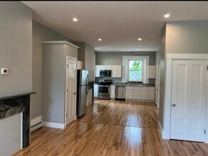 72 3rd St in Bangor, ME - Building Photo - Building Photo