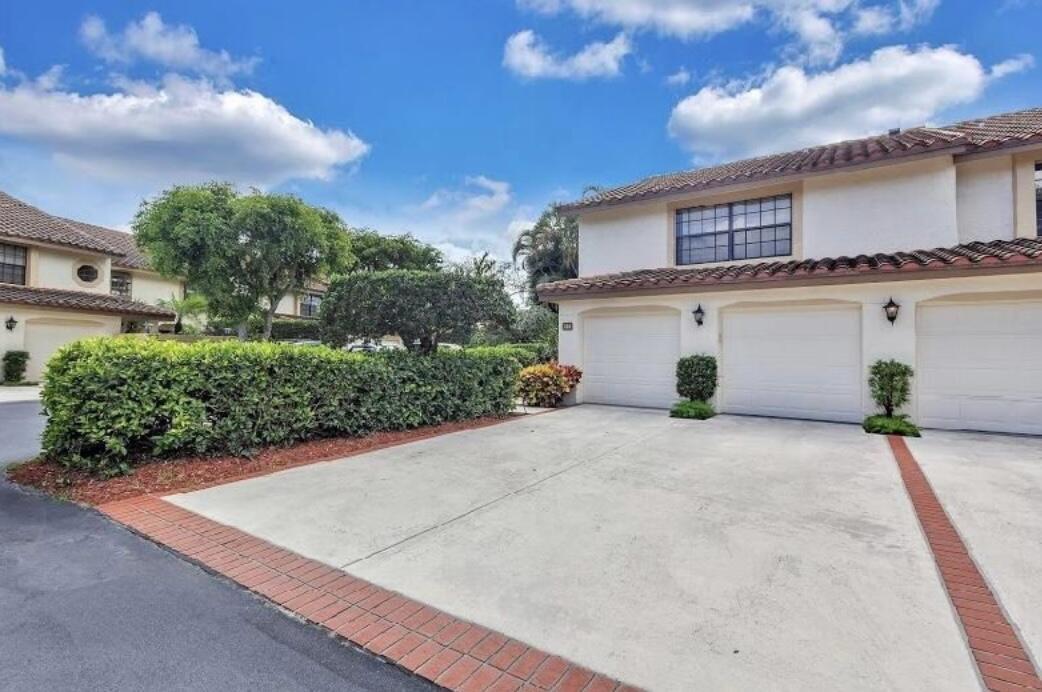7940 La Mirada Dr in Boca Raton, FL - Foto de edificio