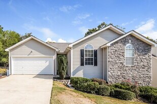 2980 Highland Hill Pkwy in Douglasville, GA - Building Photo