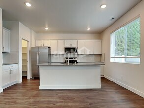 7929 Selah St SW in Olympia, WA - Building Photo - Building Photo