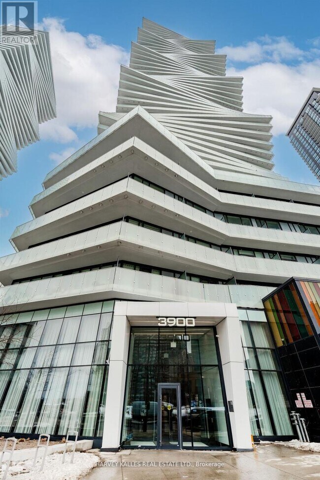 3900 Confederation Pkwy in Mississauga, ON - Building Photo - Building Photo