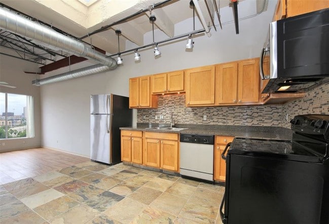 230 W Alabama St in Houston, TX - Building Photo - Building Photo