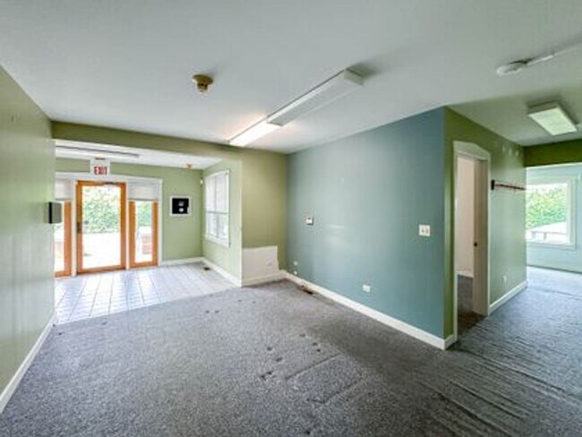 1305 Oswego Rd in Naperville, IL - Building Photo - Building Photo