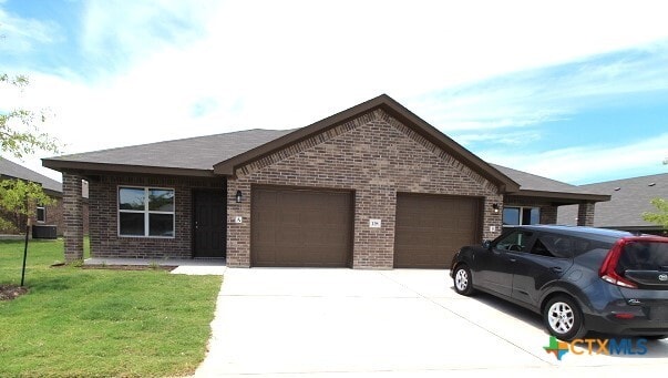 118 Wind Ridge Dr