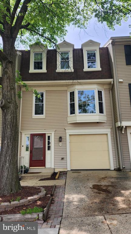 property at 35 S Floyd St