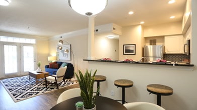 The Quarry Apartments in Columbus, OH - Building Photo - Interior Photo