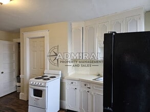 42 N Main St in Rochester, NH - Building Photo - Building Photo